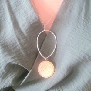 collier goutte metal